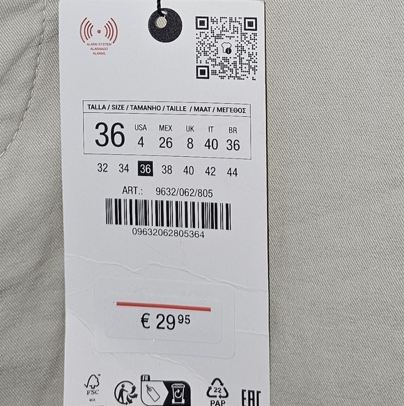 Zara Cropped Chino - Picture 3 of 12